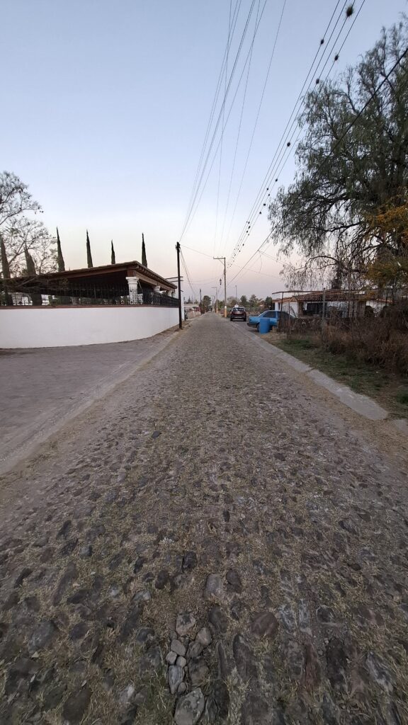 calle hacia la derecha vertical